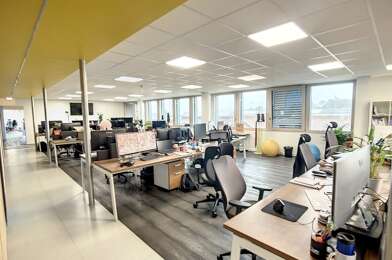 Bureau 6 pièces 1325000 €