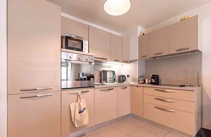 ✨ Élégant 2 pièces meublé avec grande terrasse plein Sud – Juan-les-Pins — photo 3