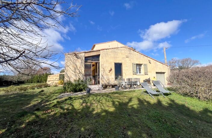 À vendre Villa d’Exception à Reillanne (04110) – 120 m², 5 Pièces, 4 Chambres, Piscine 10x5, Terrain Clos 9 000 m², Calme Absolu en Provence — photo 2
