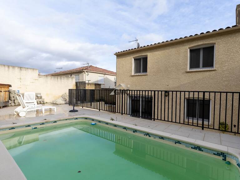 Villa — photo 1
