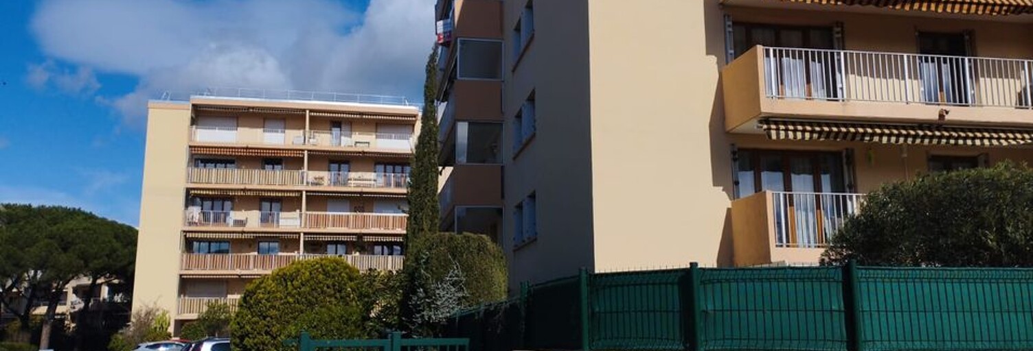 Appartement 1 Pièce 15 m² à louer à Fréjus (83370)