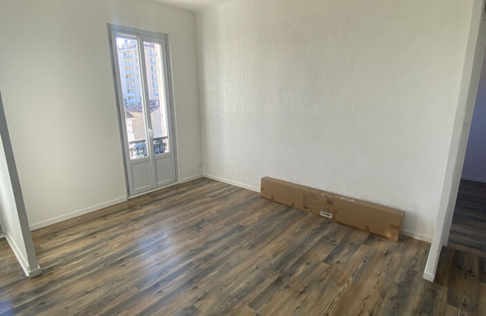 Maison/ Immeuble - 6 appartements — photo 4