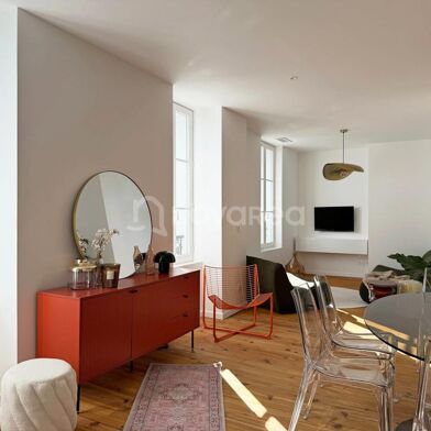 Appartement 4 pièces 1350 €