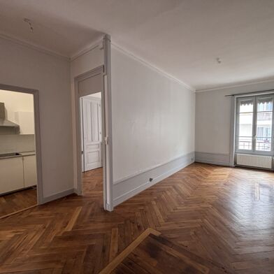 Appartement 3 pièces 960 €
