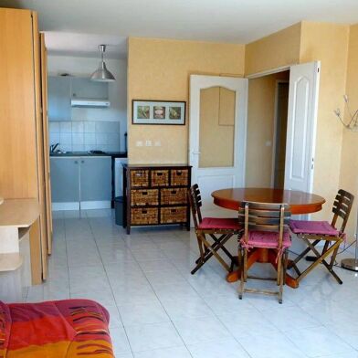 Appartement 1 pièces 885 €