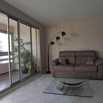 Appartement 2 pièces 860 €