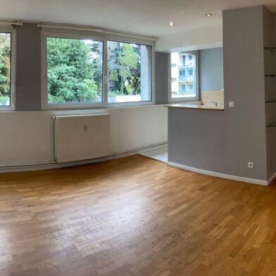 Appartement 3 pièces 787 €