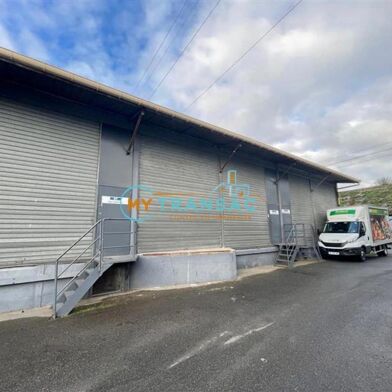 Local industriel  1375 €