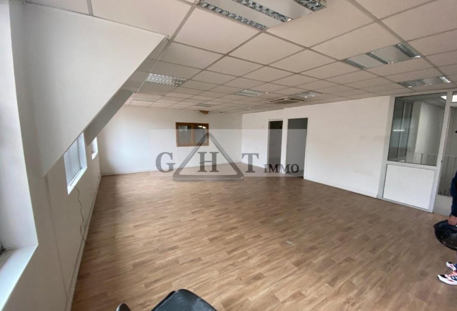 A vendre local d'activité 273m² Maisons-Alfort — photo 1