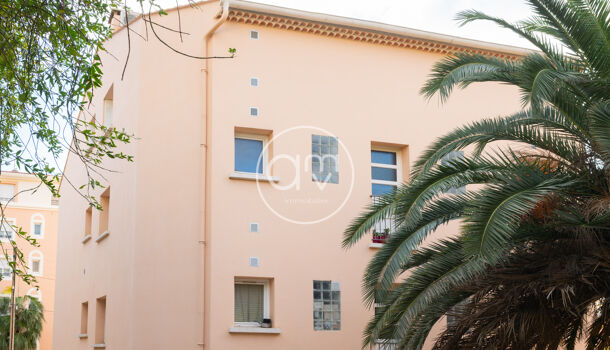 Appartement 2 pièces  à vendre Hyères 83400