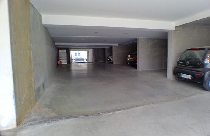 Pezenas appartement 2 pièces  loué meublé  avec balcon et parking — photo 5