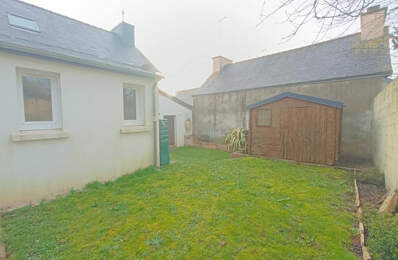 29520 Châteauneuf du Faou maison de bourg habitable de suite, jolie jardin clos sans vis à vis — photo du bien