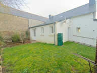 29520 Châteauneuf du Faou maison de bourg habitable de suite, jolie jardin clos sans vis à vis — photo 2