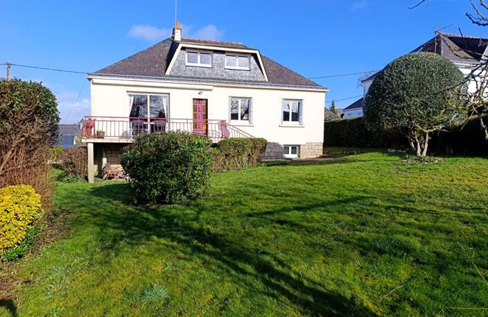 Maison Pontivy en centre-ville 7 pièces — photo 2