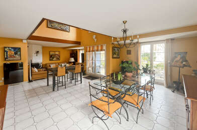 Maison 7 pièces 749000 €