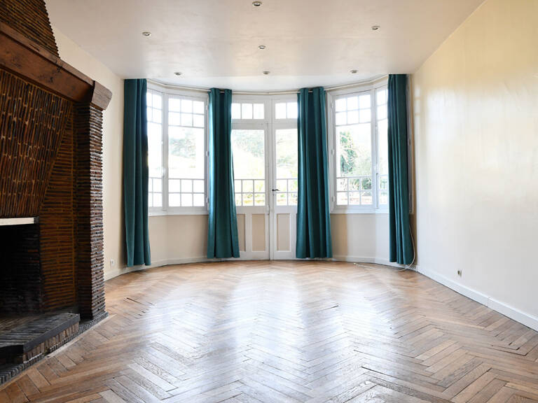 Propriété de charme à Charleval 9 pièce(s) 187 m2 avec garage — photo 1