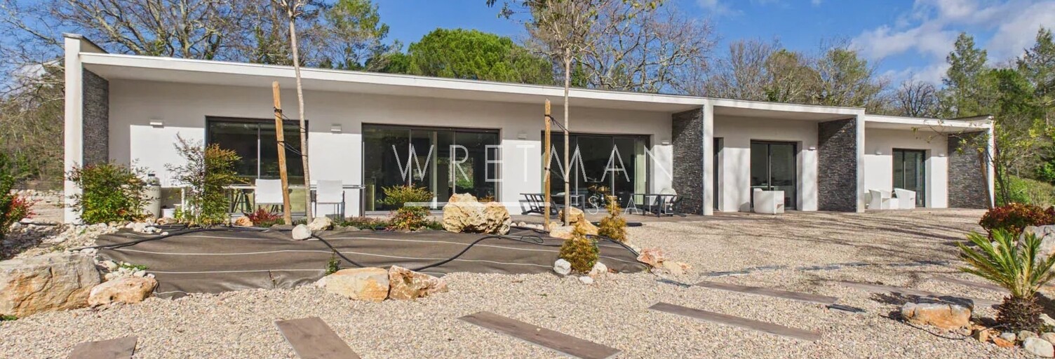 Maison 5 Pièces 203 m² à vendre à Fayence (83440)