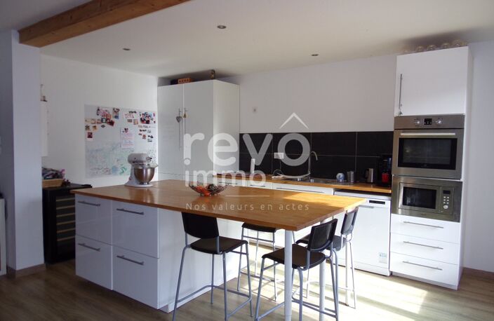 Villa — photo 5