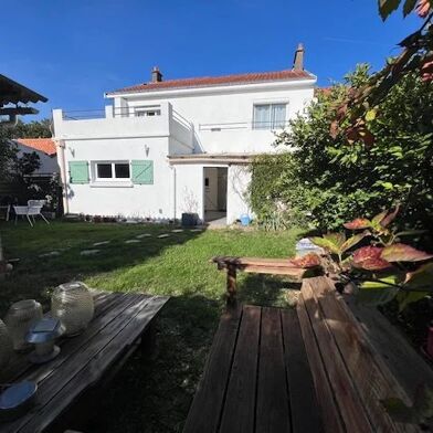 Maison 7 pièces 300000 €