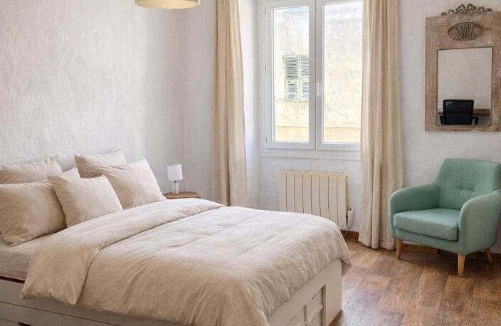 Très bel appartement T3 rénové en centre ville — photo 3