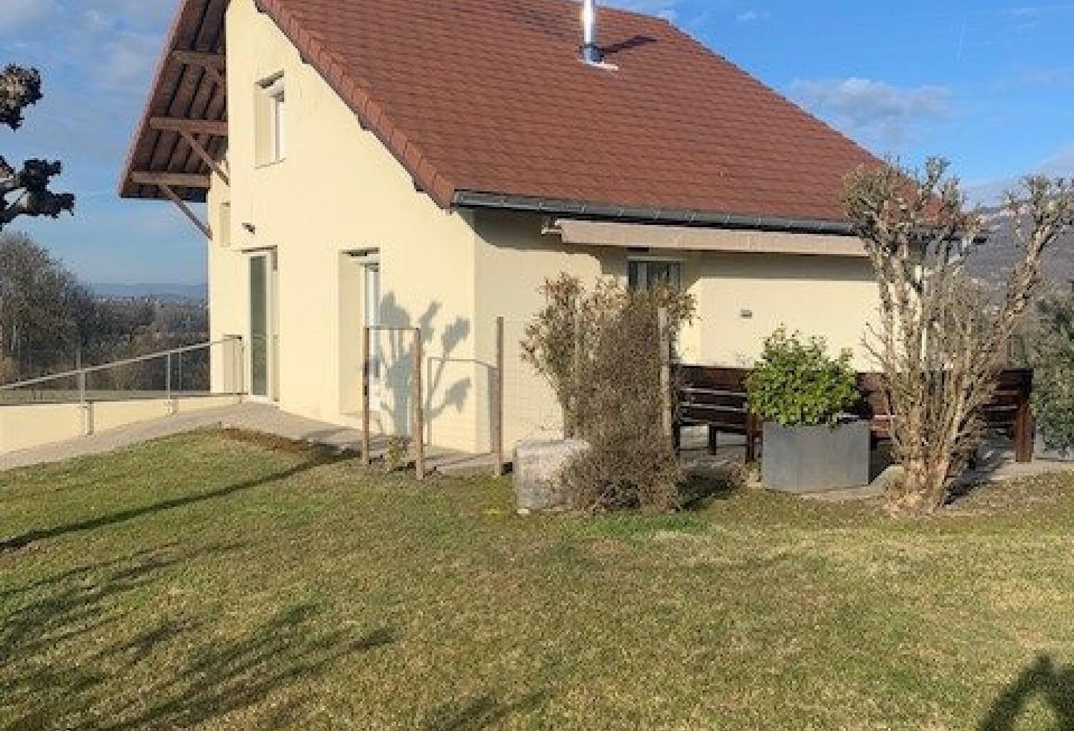A vendre très belle villa de 89 m2 avec grand terrain située sur la Commune de Brens — photo 1