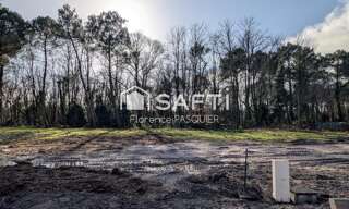Terrain  555 m² à vendre à Saint-Aubin-de-Médoc (33160)