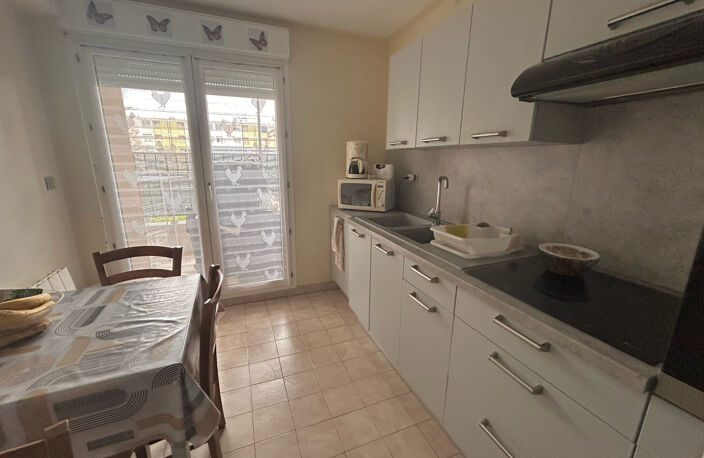 À VENDRE   Appartement 60 m2 avec balcon et parking   Vendu — photo 4