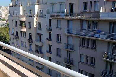 Appartement 4 pièces 881 €