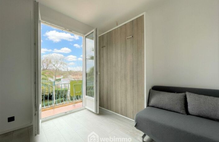 Appartement - 12m² - Grimaud — photo 2