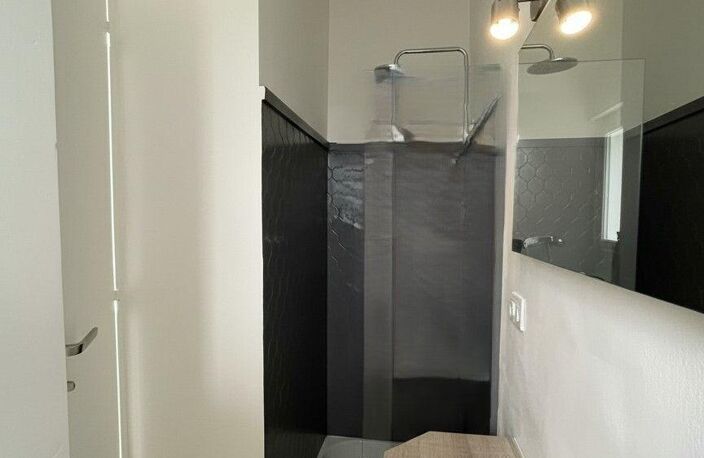 Appartement - 12m² - Grimaud — photo 5