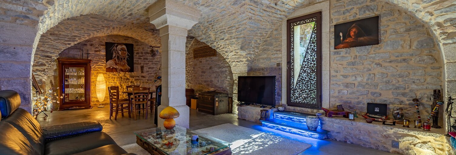 Maison 7 Pièces 217 m² à vendre à Lunel (34400)