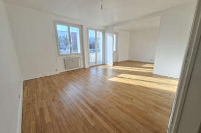 Appartement 4 pièces 990 €