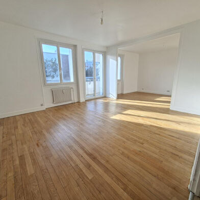 Appartement 4 pièces 1000 €