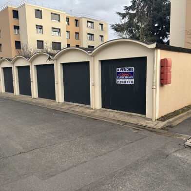 Garage  17000 €