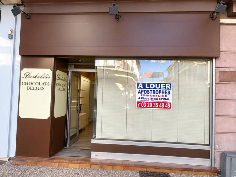 Commerce  50 m² — photo 1
