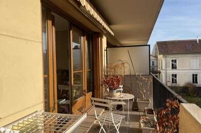 Appartement 3 pièces 330750 €