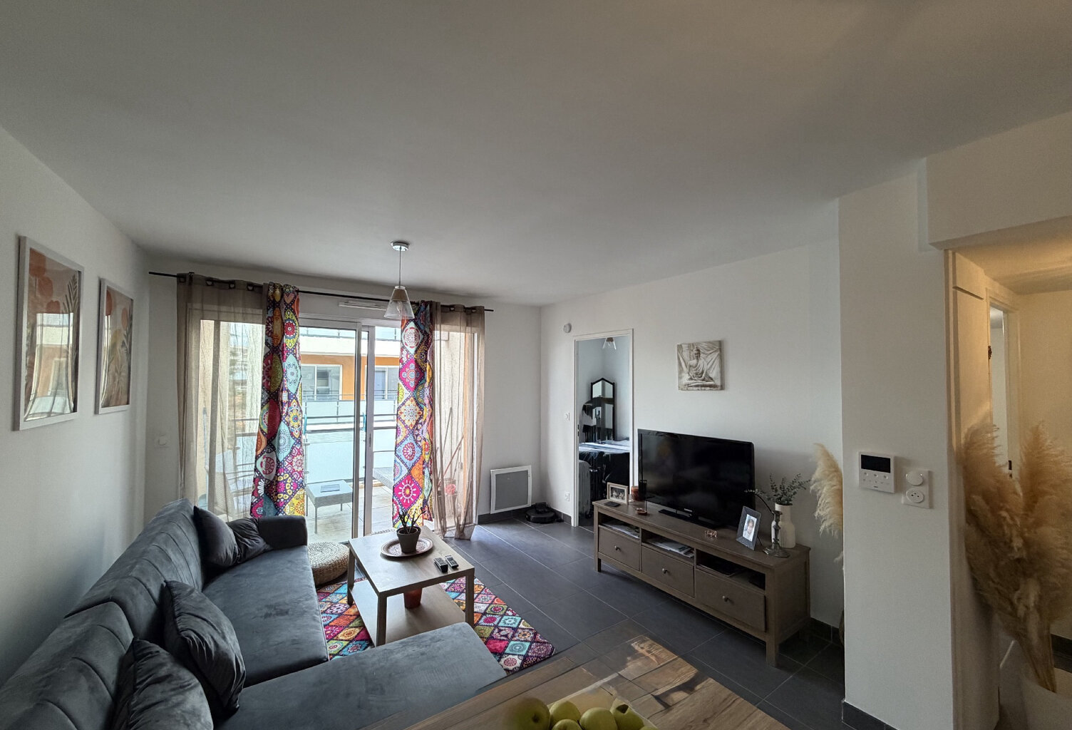 A VENDRE *** Nimes *** Appartement 2 Pièces 41 m2 avec place — photo 1