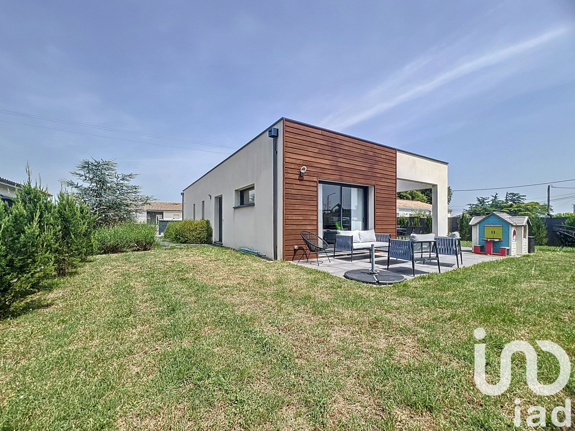 Cadillac-En-Fronsadais - 104m² - 5p. - 3ch.