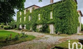 Maison 12 Pièces 567 m² à vendre à Frontenay-Rohan-Rohan (79270)