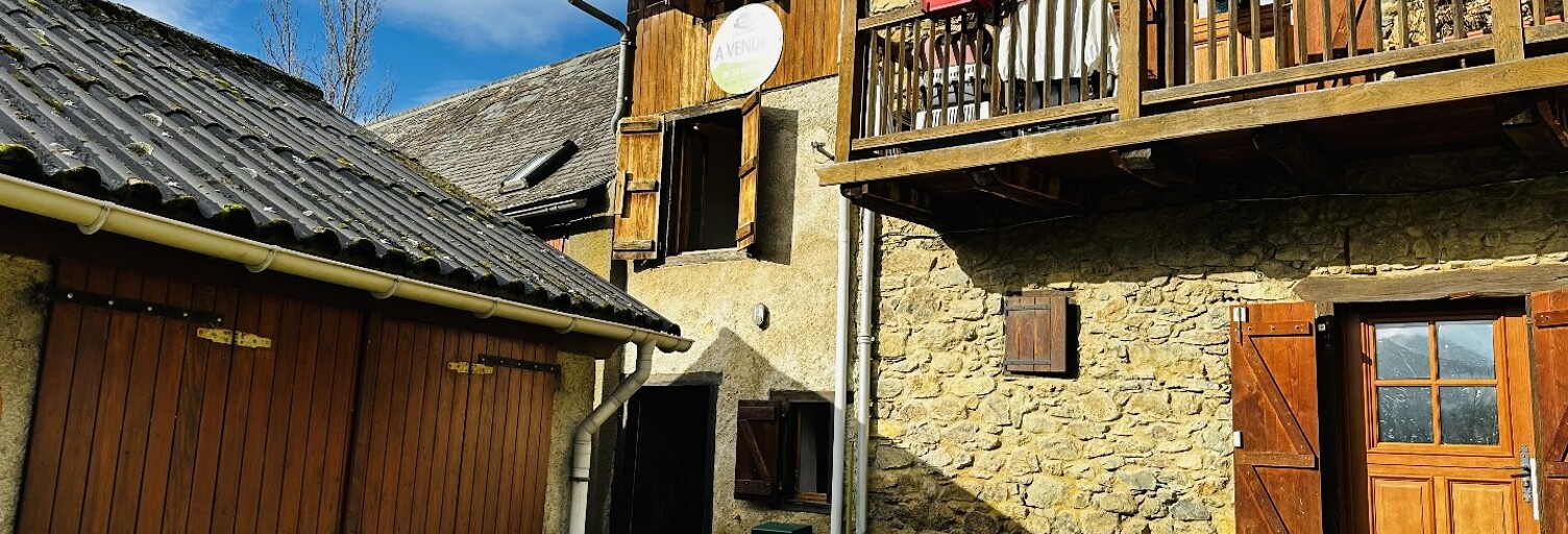 Maison 2 Pièces 25 m² à vendre à Arrien-en-Bethmale (09800)