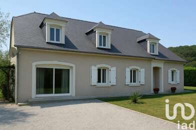 Maison 8 pièces 399000 €