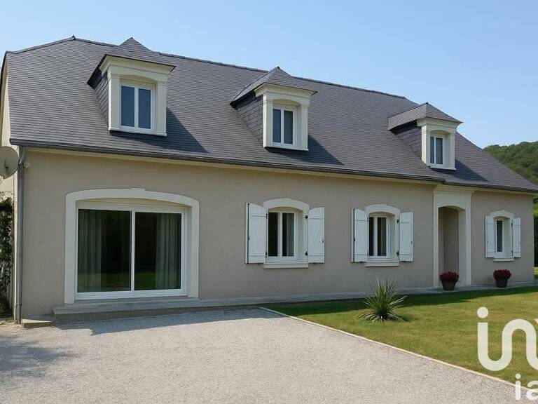 Vente Maison/villa 8 pièces — photo 1