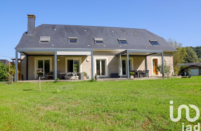 Vente Maison/villa 8 pièces — photo 3