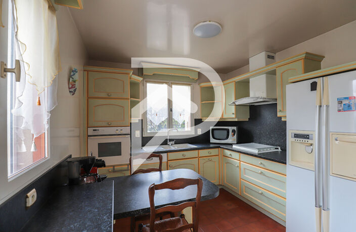 Maison Clamart 8 pièce(s) 184 m2 — photo 2