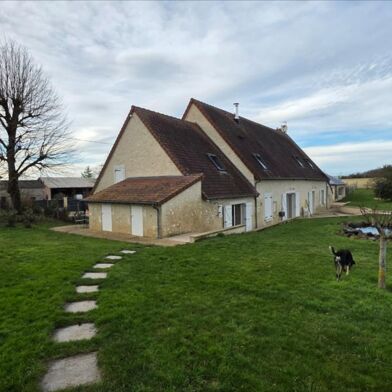 Maison 7 pièces 415350 €