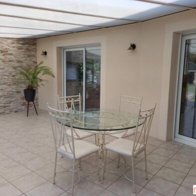 Maison 6 pièces 228863 €