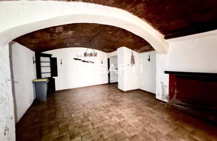Immeuble 250m² avec 3 entrées indépendantes et garage — photo 4