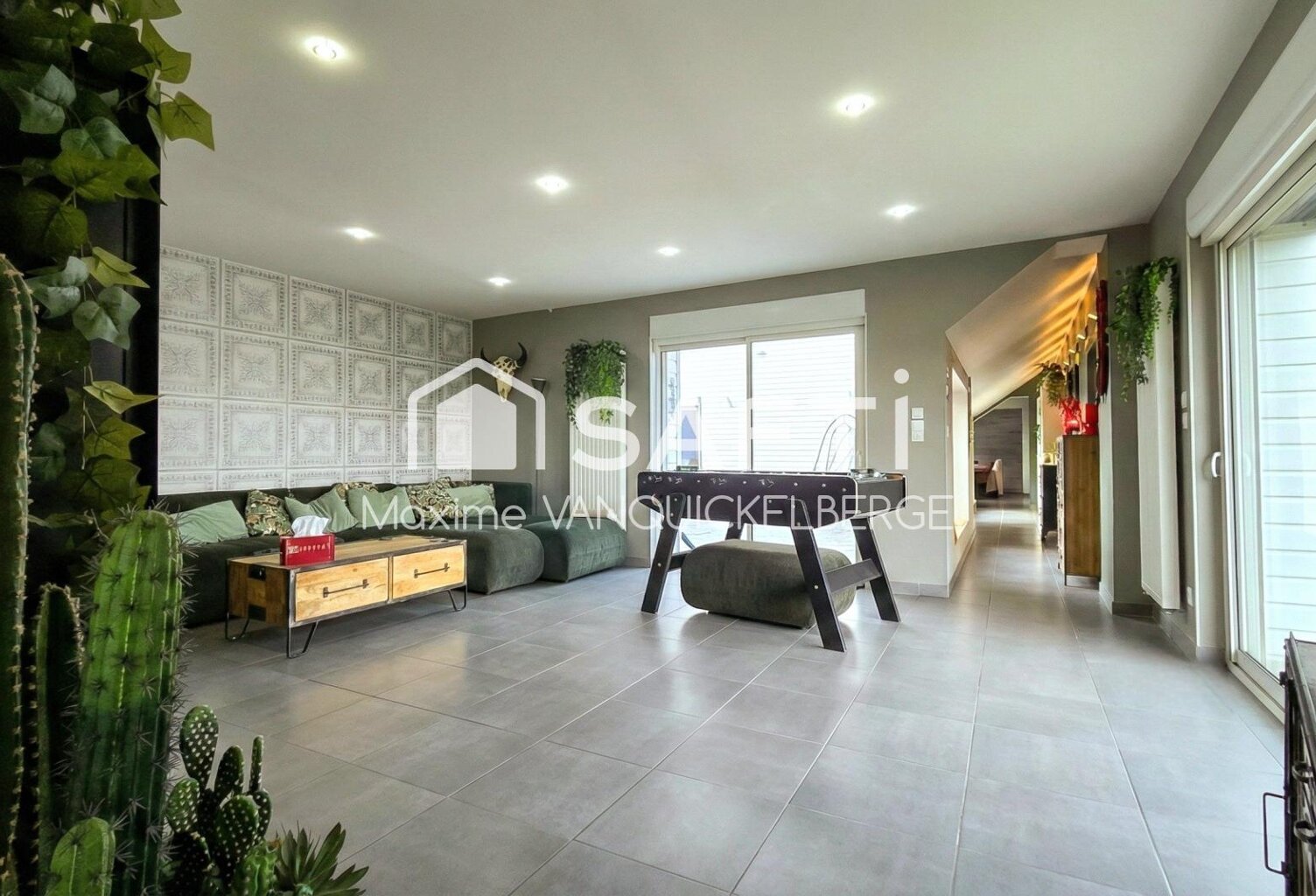 Maison familiale spacieuse avec local professionnel — photo 1