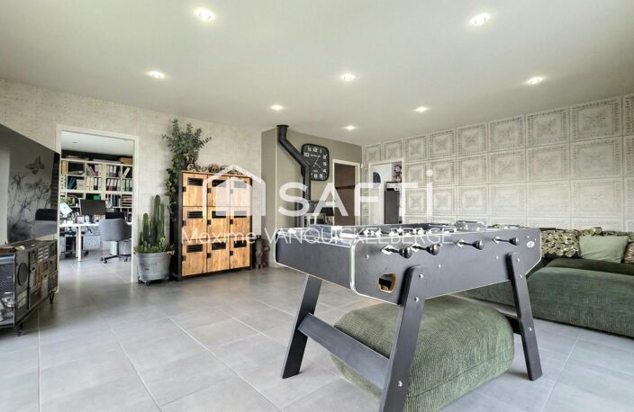 Maison familiale spacieuse avec local professionnel — photo 4