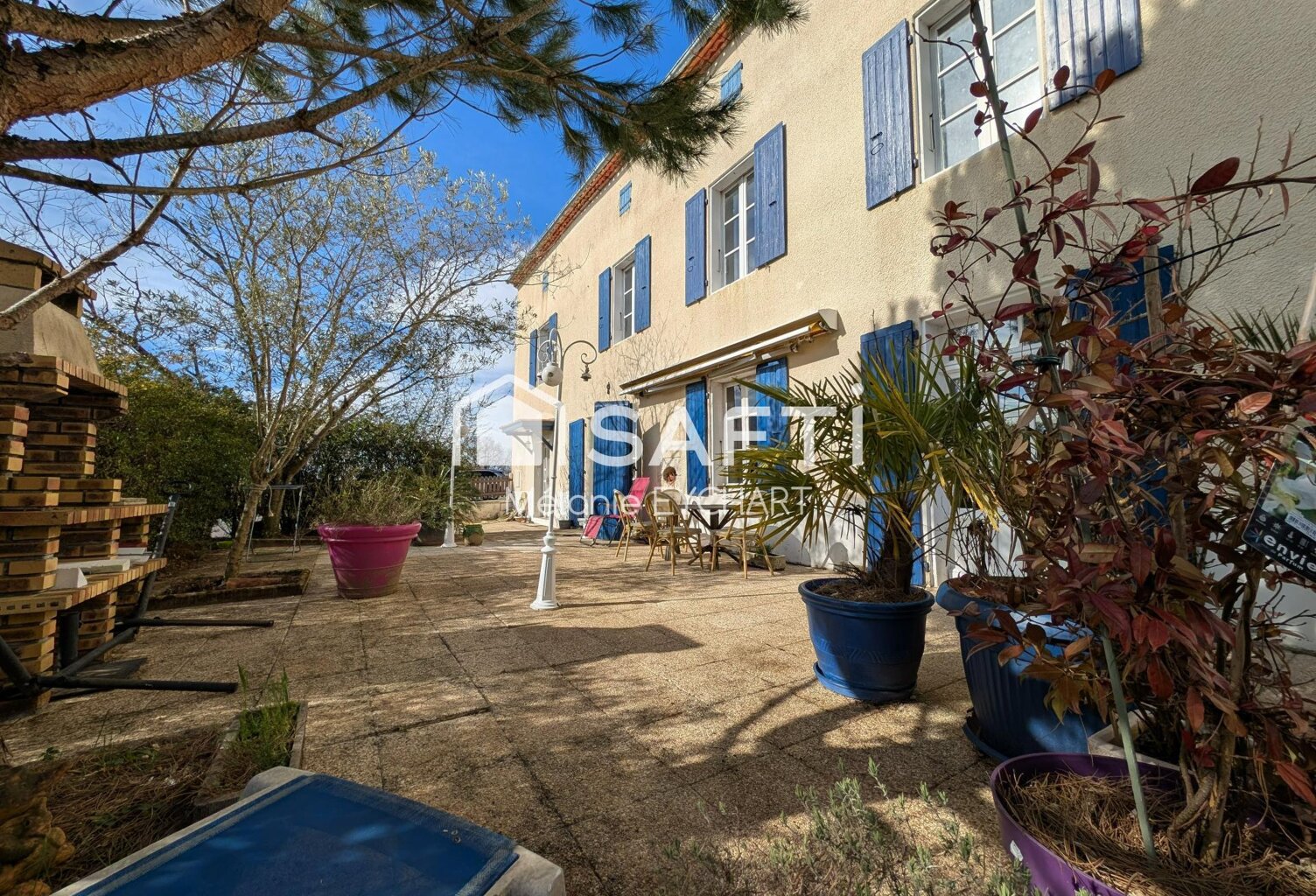 Maison ancienne pleine d'histoire du XVIII? siècle  265 m²  Terrain 3 945 m²  Grange, four à pain et chalet de jardin — photo 1